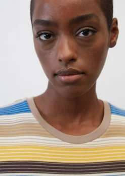 Marc O'Polo Striped T-shirt In A Slim Fit Made Of Finely Ribbed Jersey -Schlichte Eleganz caf921b8684130aef03befc95bc8890b scaled