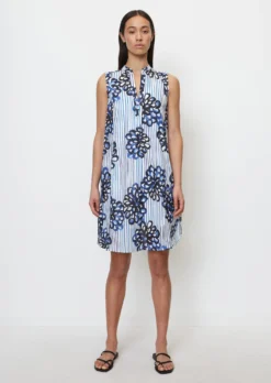 Marc O'Polo Sleeveless Mini Dress With A Floral Print Made Of Crisp Cotton Voile 12 Marc O'Polo Sleeveless Mini Dress With A Floral Print Made Of Crisp Cotton Voile -Schlichte Eleganz cb03ead5f84868f3c4074f0d66a0b3e4 scaled