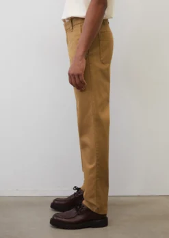 Marc O'Polo OSBY Tapered Chinos Made From An Organic Cotton Blend -Schlichte Eleganz cc128861c4adf9ec7f8012f8aae80018 scaled