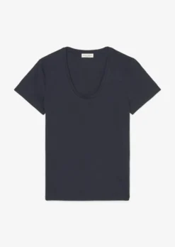 Marc O'Polo T-shirt In A Relaxed Fit Made Of Organic Cotton Single Jersey 15 Marc O'Polo T-shirt In A Relaxed Fit Made Of Organic Cotton Single Jersey -Schlichte Eleganz cdccfa71b67dc8043f225f9b5cf66590 scaled