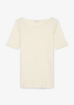 Marc O'Polo Bateau Neck T-shirt In A Slim Fit Made Of Organic Cotton Fabric -Schlichte Eleganz cf461443c7a15e2b604108a665cf4a68 scaled