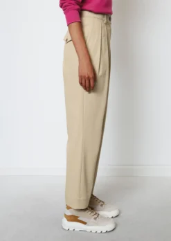 Marc O'Polo MO'P X CHEVIGNON High Waist Balloon Pants Loose Made From Stretchy Twill Fabric -Schlichte Eleganz cf7f50474af950f12d52e4bd7fefdf01 scaled