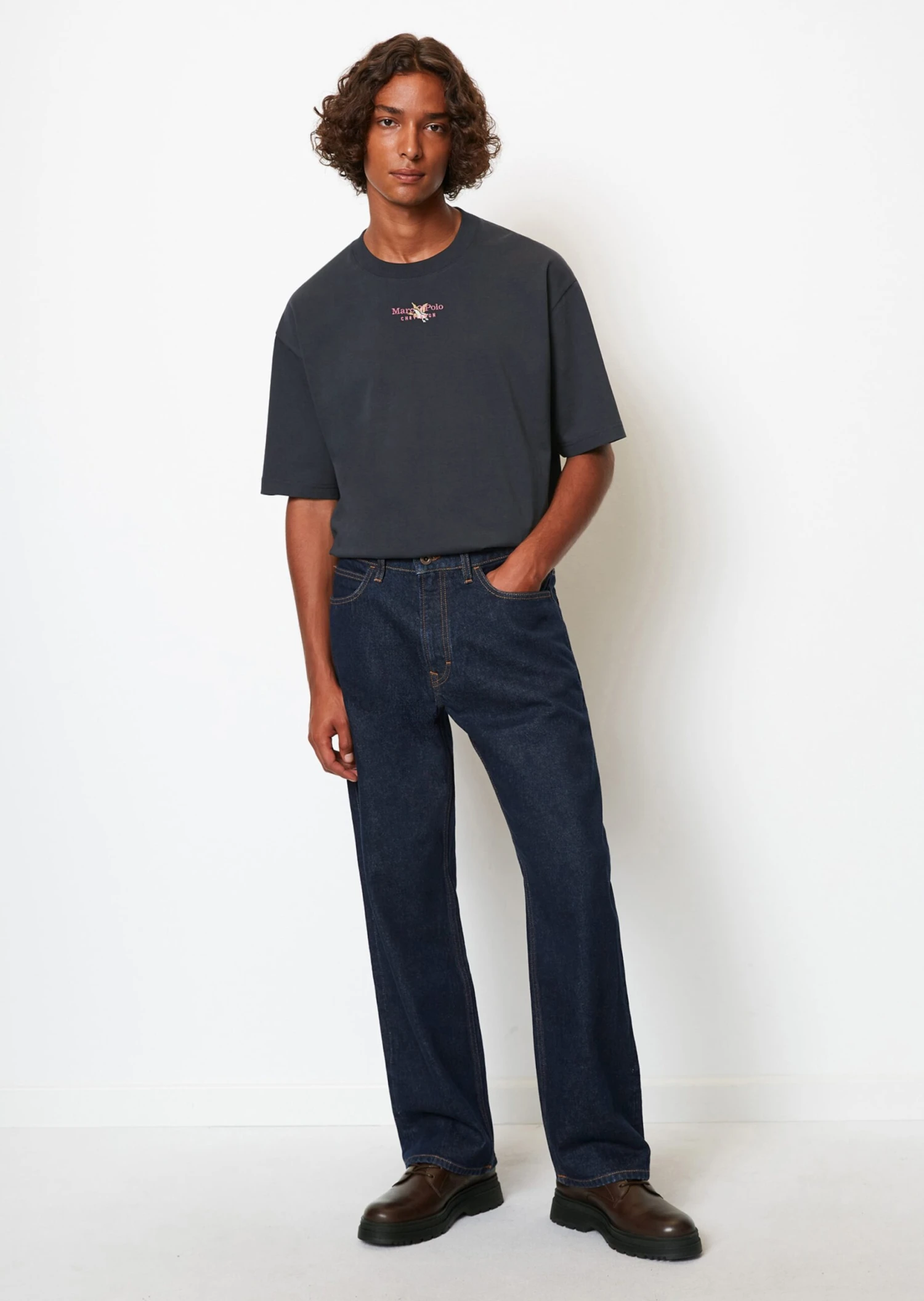 Marc O'Polo MO'P X CHEVIGNON Jeans Model RONNEBY Straight Made Of Recycled Cotton 2 Marc O'Polo MO'P X CHEVIGNON Jeans Model RONNEBY Straight Made Of Recycled Cotton – Bild 2