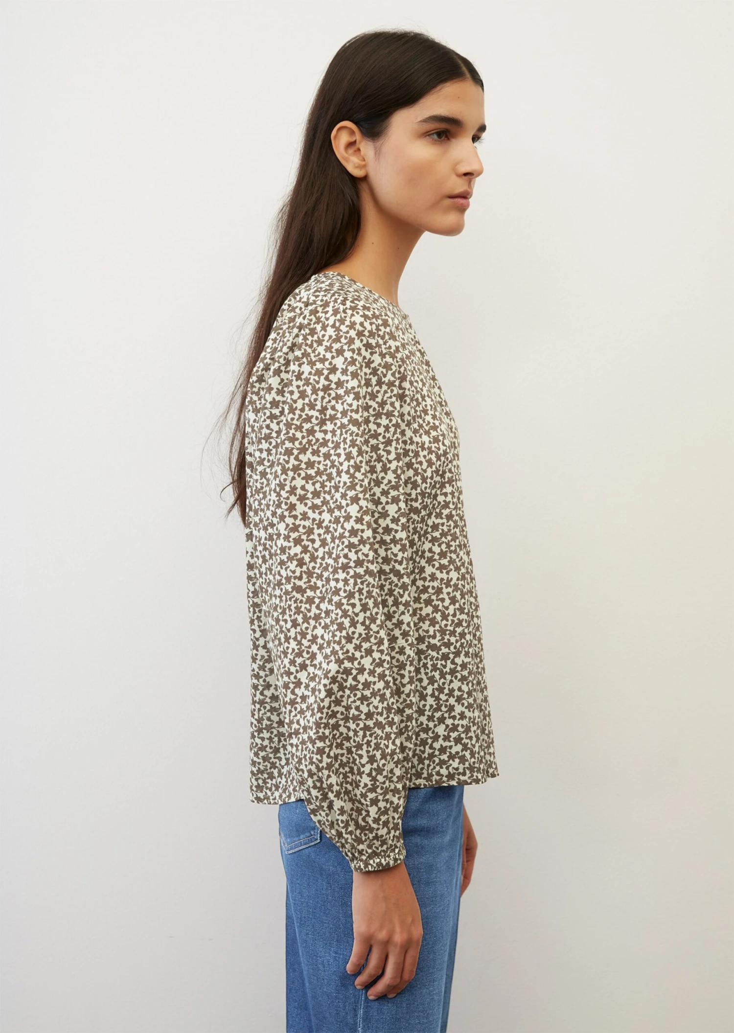 Marc O'Polo Printed Blouse Top With Voluminous Sleeves Made Of Lightweight Cotton Voile 6 Marc O'Polo Printed Blouse Top With Voluminous Sleeves Made Of Lightweight Cotton Voile – Bild 6