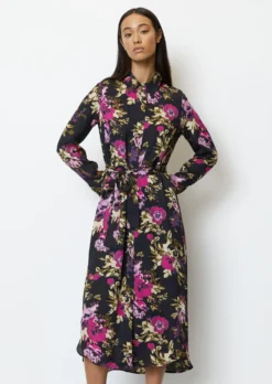 Marc O'Polo Shirt Blouse Dress Loose Made Of Flowing Viscose Crêpe -Schlichte Eleganz d255ad6a8d90c31b251e1a5aa3589fab scaled