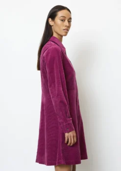 Marc O'Polo Short Corduroy Dress Fitted Made Of Organic Cotton -Schlichte Eleganz d4fb0c411343b06b1e1744cc52e5b2e8 scaled
