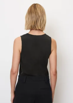 Marc O'Polo Top In A Regular Fit Made Of Fine Rib Jersey -Schlichte Eleganz db98ff515e781a7aa6c3b6268893f011 scaled