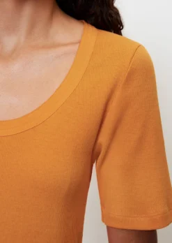 Marc O'Polo Ribbed Jersey T-shirt Made Of Organic Cotton -Schlichte Eleganz dd907fad9dfd8c44206ed84ce23c3bec scaled