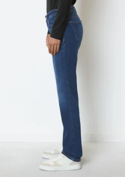 Marc O'Polo ALBY Straight Jeans Made Of Stretchy Organic Cotton -Schlichte Eleganz e114669cbd5bcda0c750b8d4bece963e scaled