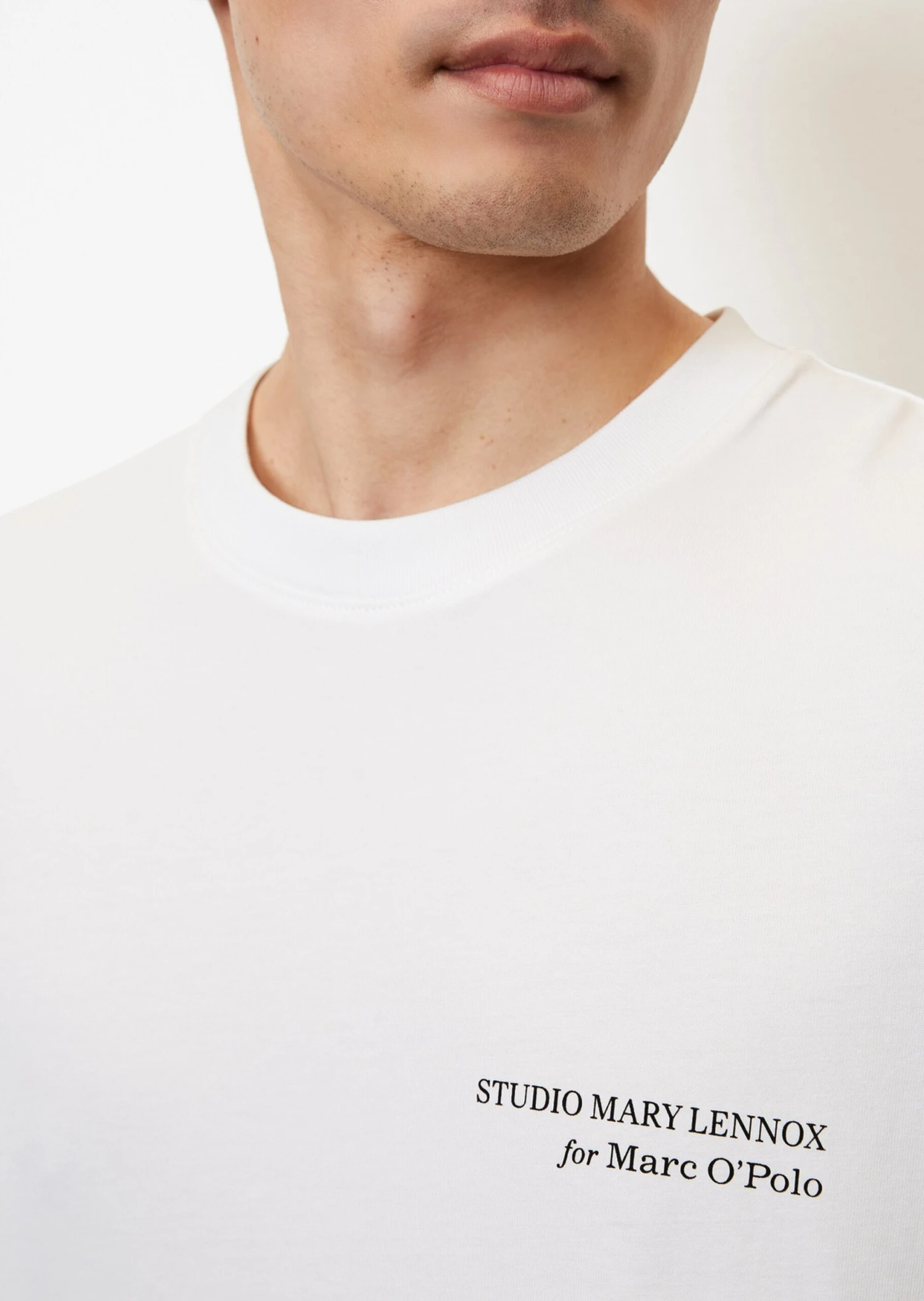 Marc O'Polo STUDIO MARY LENNOX For MO'P Relaxed Fit Long Sleeve Top With A Floral Print On The Back 5 Marc O'Polo STUDIO MARY LENNOX For MO'P Relaxed Fit Long Sleeve Top With A Floral Print On The Back – Bild 5