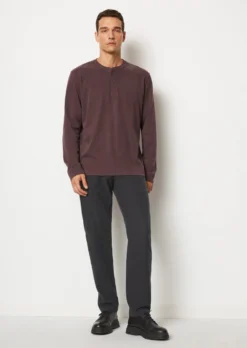 Marc O'Polo Long-sleeved Serafino Regular Made From Soft Heavy Jersey -Schlichte Eleganz e3a82585046319aa6d95906bc393f332 scaled