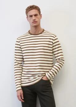 Marc O'Polo Striped Long Sleeve Top In A Regular Fit Made From Pure Organic Cotton -Schlichte Eleganz e6e2c7da48cdd5eccec8d5483b064111 scaled