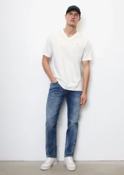 Marc O'Polo Basic V-neck T-shirt, Regular Fit Made From Pure Organic Cotton