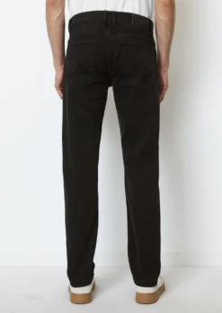 Marc O'Polo Jeans KEMI Regular Model Made From An Organic Cotton Blend -Schlichte Eleganz ee98ad6acad1a52c4012402df20d19d9 scaled