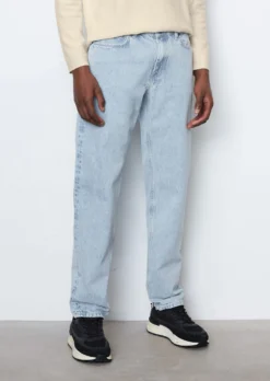 Marc O'Polo Tapered OSBY Jeans In Authentic Rigid Denim -Schlichte Eleganz eef626d7816b666a2569fbc5475cabd2 scaled