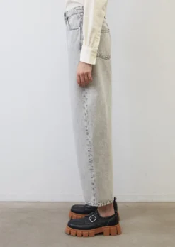 Marc O'Polo FEPPLA Cropped Barrel Jeans Made Of Pure Organic Cotton -Schlichte Eleganz ef44c99113d6227d6a6bd3efbe015b89 scaled