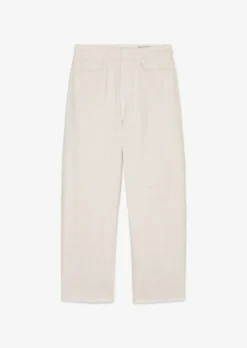 Marc O'Polo FEPPLA Barrel Leg Cropped Jeans Made Of A Natural Organic Cotton And Linen Blend 15 Marc O'Polo FEPPLA Barrel Leg Cropped Jeans Made Of A Natural Organic Cotton And Linen Blend -Schlichte Eleganz efa0c402be0b87c80efcf0fb8a3851b6 scaled