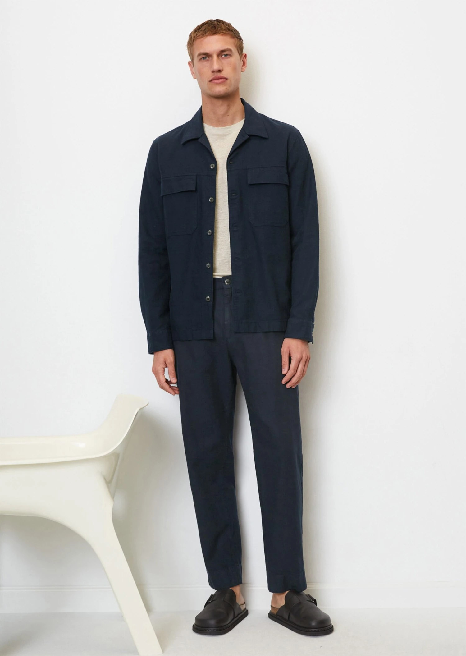 Marc O'Polo BELSBO Jogger Chinos In A Cropped Fit Made Of A Blend Of Organic Cotton And Linen 1 Marc O'Polo BELSBO Jogger Chinos In A Cropped Fit Made Of A Blend Of Organic Cotton And Linen