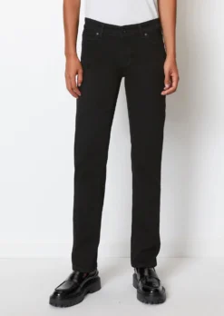 Marc O'Polo ALBY Straight Jeans Made Of A Stretchy Blend Of Organic Cotton And Lyocell -Schlichte Eleganz f24f23594001d966ec3e912f702f7b56 scaled