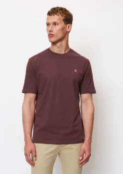 Marc O'Polo Basic T-shirt In A Regular Fit Made From Pure Organic Cotton -Schlichte Eleganz f65d75c03124d501b2697654226f6d5a scaled