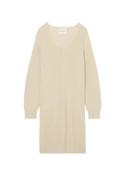 Marc O'Polo Knitted V-neck Dress Made From Heavy Weight Organic Cotton -Schlichte Eleganz f9b047b01c9fe2ec3cfefe2c20db44e8 scaled