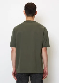 Marc O'Polo T-shirt Relaxed With A Decorative Dividing Seam -Schlichte Eleganz fa0ebdb0150fb224b929a440f2b9fcb6 scaled