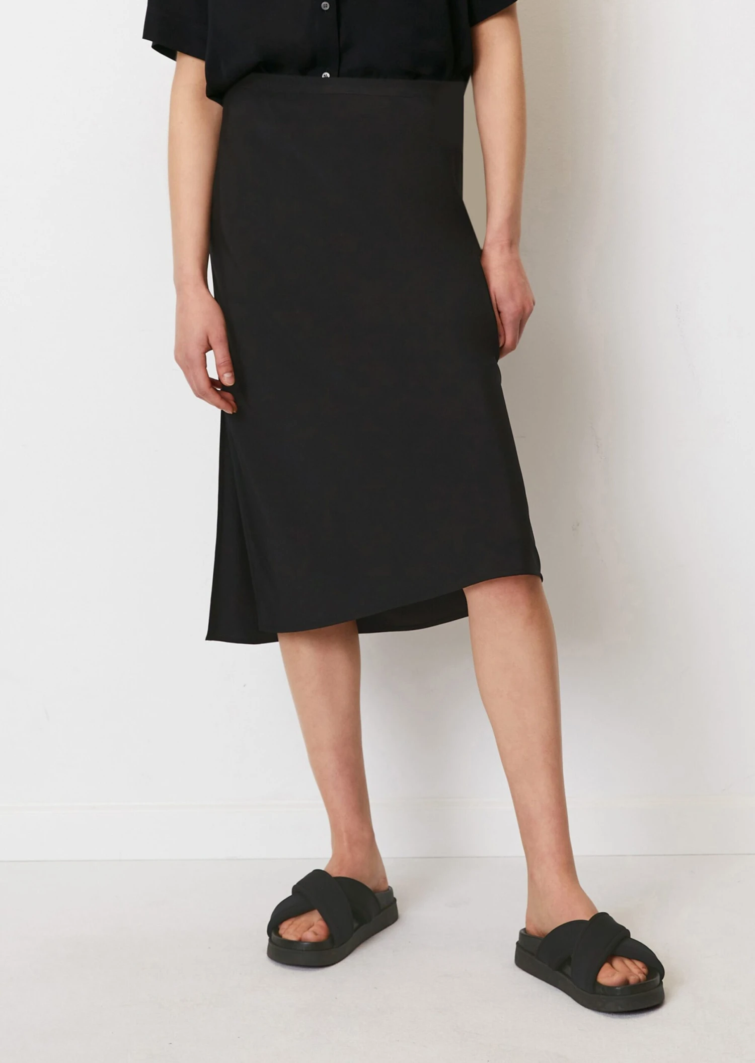 Marc O'Polo Flowing Slip Skirt Made From Viscose Twill 4 Marc O'Polo Flowing Slip Skirt Made From Viscose Twill – Bild 4