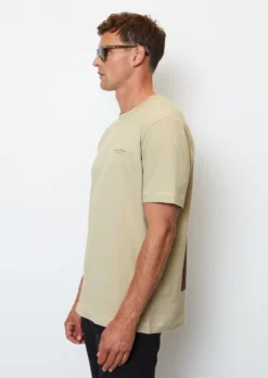 Marc O'Polo T-shirt Regular With A Back Print -Schlichte Eleganz fcb0d11e55a3a7a8a3e152e9a35486dd scaled