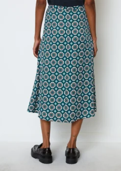 Marc O'Polo Calf Length A Shape Skirt From Printed Viscose Twill -Schlichte Eleganz fe55e0644b3db3f9edeb31a5f404c674 scaled