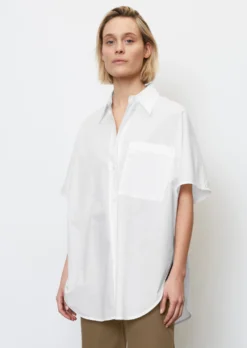 Marc O'Polo Wide Blouse In The Style Of A Cape In Paper Touch Poplin -Schlichte Eleganz fe7e9dad72be37ca458c9919264b9b95 scaled